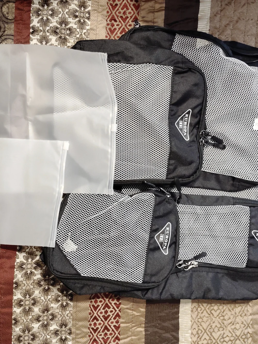 Europa Black & White Travel Packing Cube Set - 6 Piece Organizer